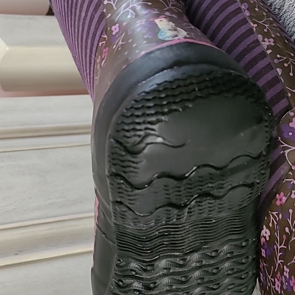 BOGS winter boots/rain boots for girls size 5 - Picture 5 of 5